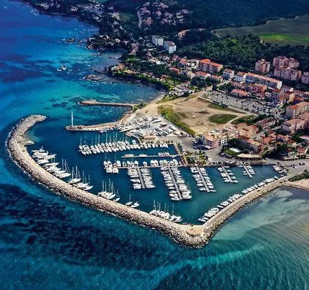 Résidence Santa Hébergement de vacances Ghisonaccia